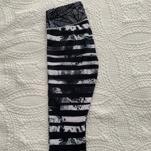 Lululemon cropped leggings